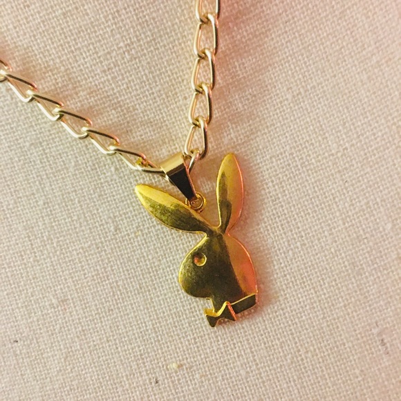 Trendy Retro Style Gold-Plated Playboy Bunny Charm Necklace * FREE S/H * - Picture 5 of 7